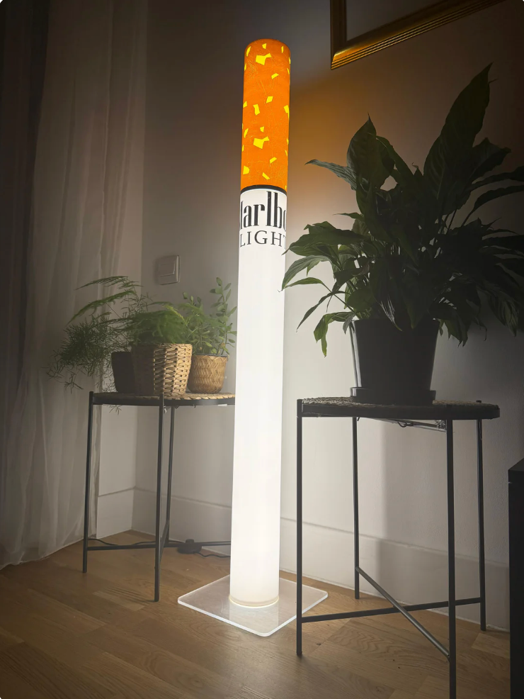 Classic Marlboro Retro Lamp