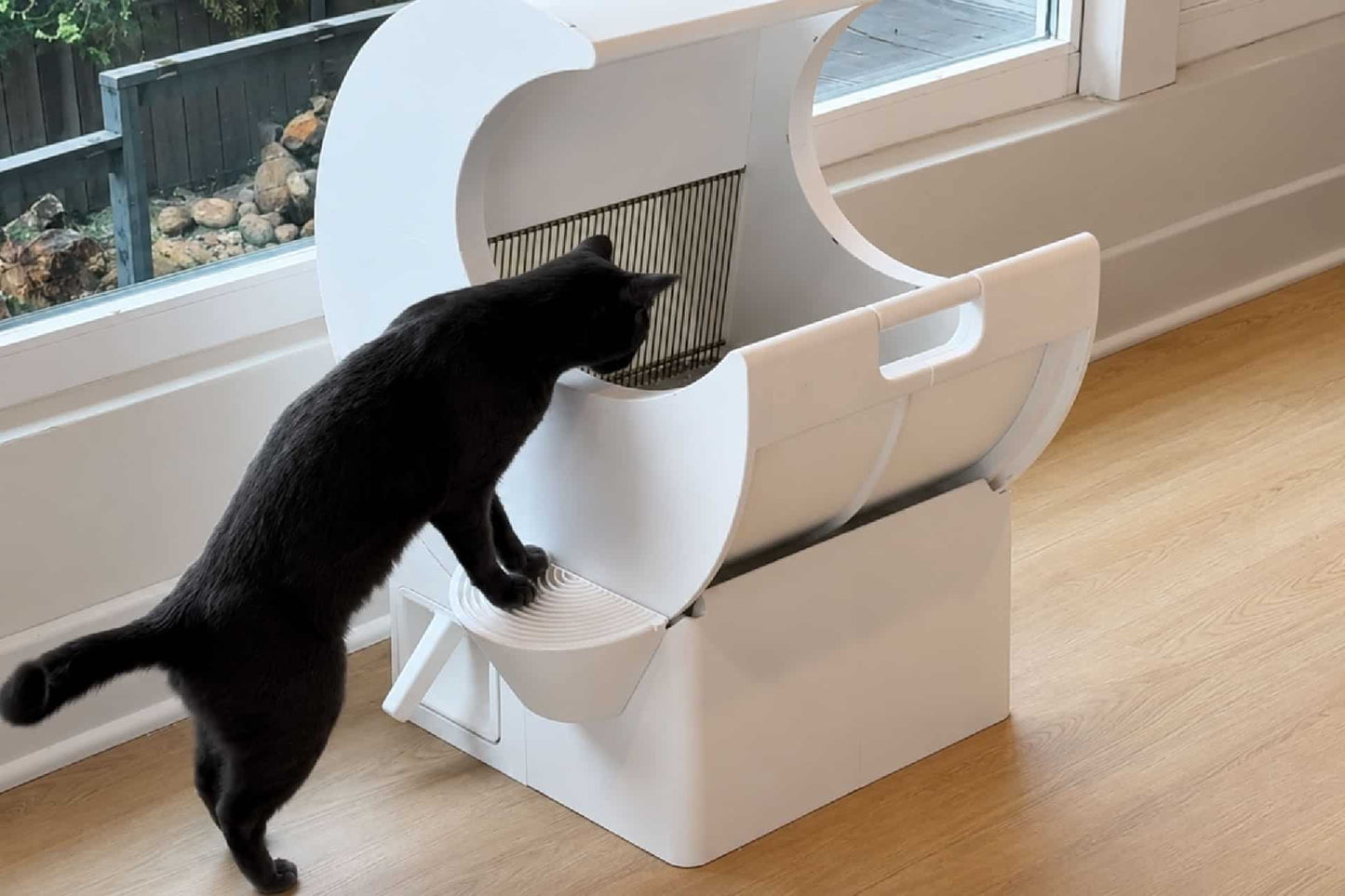 FreshPaw Self-Cleaning Litter Box