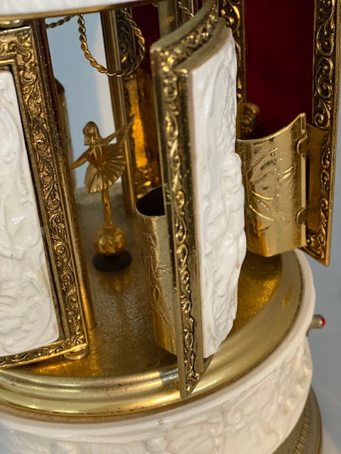 Imperial Aurora Musical Lipstick Carousel